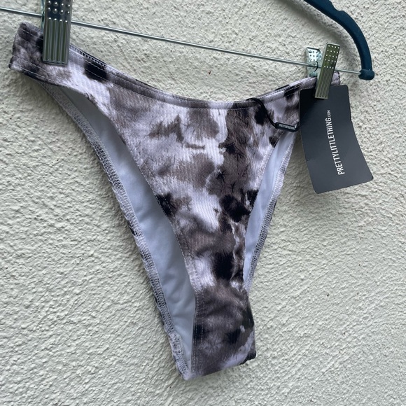 NWT Pretty Little Things High Leg Bikini - Picture 3 of 9